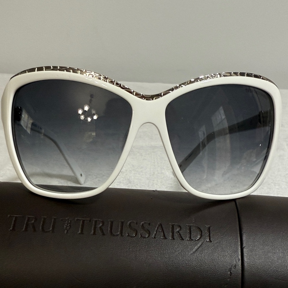 Trussardi Women's Sunglasses in White and Silver